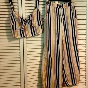 Two piece Hollister set